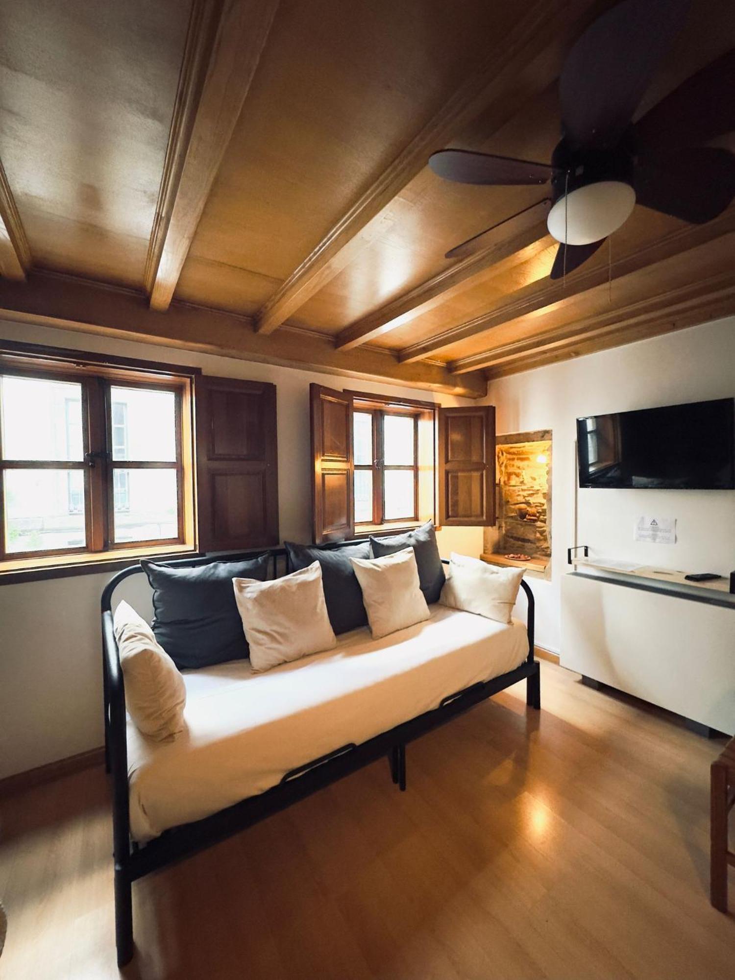 Apartamentos Campanas De San Juan Santiago de Compostela Kültér fotó